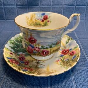 Royal Albert Harvest Song Teacup & Saucer. Gorgeous!